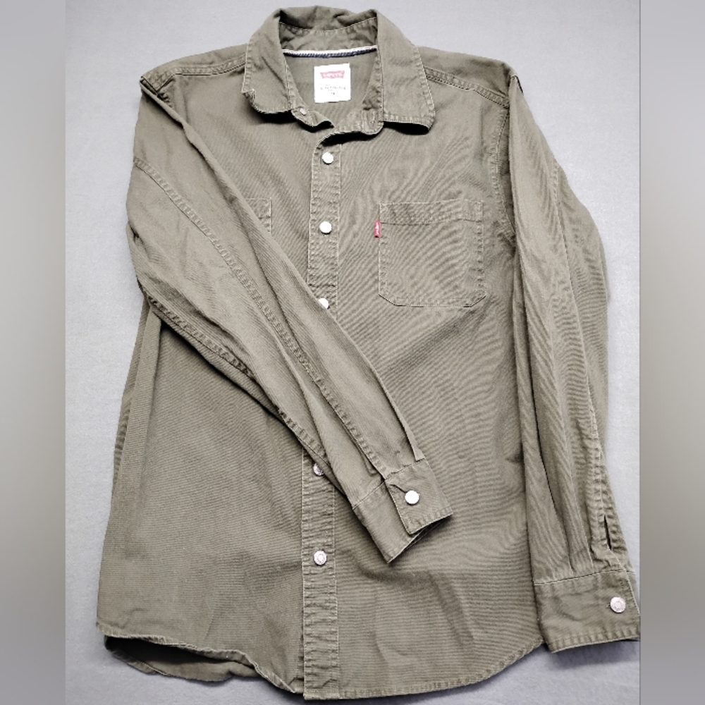 Levi's Olive Casual Button Down Shirt